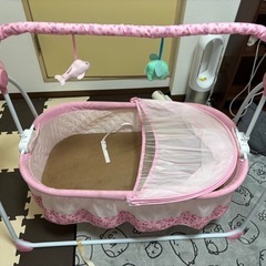 ゆりかごベビーベッドの画像