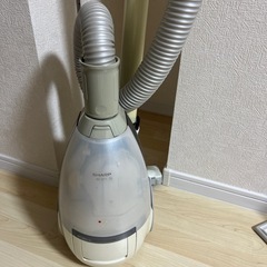 【中古】シャープ サイクロンクリーナー EC-BP5-W 白 掃除機 2006年製 床移動形電気掃除機 動作確認済の画像