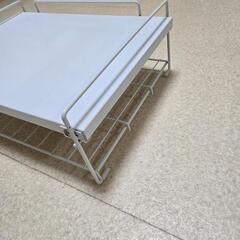 レンジ上ラック 耐熱収納棚 電子レンジの上部スペースを有効活用 収納ラック レンジボード キッチンラック 耐熱(約200℃)の収納棚の画像