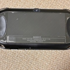 【美品・動作確認済み】PS Vita 本体＋人気英語ソフト8本＋メモリーカード8GB セット（スクリーン保護フィルム付き）の画像