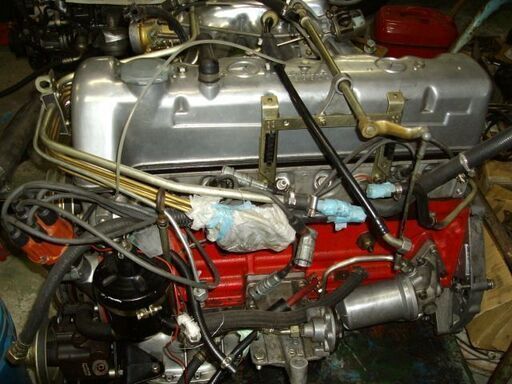 Mベンツエンジン専門工場-MB-113.250SL.リビルトエンジン制作販売―ボシューポンプ付き