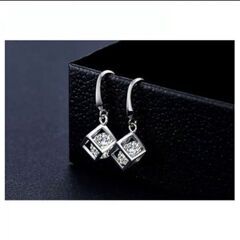 j→→→m17-34/ブリリアントカット大粒ダイヤモンドＣＺスクエアインペンダント＆ピアス２点セットの画像