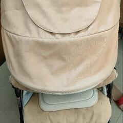 【無料】COMBIベビーカーの画像