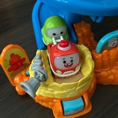 英語　おもちゃ　車の画像
