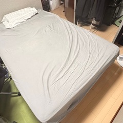 セミダブルベッド