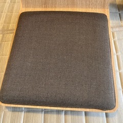【決まりました】残り2脚まとめて！オシャレなニトリの回転座椅子の画像