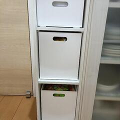 ニトリ　カラボ　ホワイト（BOX付き）