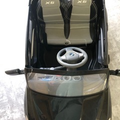 トイザらス限定 BMW 電動自動車の画像