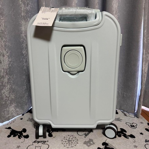 【未使用】美品！スーツケース 機内持ち込み キャリーケース 39L 水色 充電 カップホルダー付