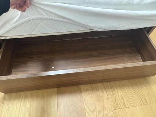 セミダブルベッド