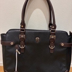 【極美品】メンズビギ　ビジネスバッグ　黒色　A4 MEN'S BIGI