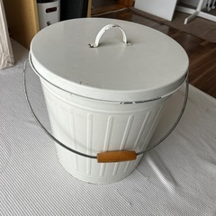 スチール　バケツ