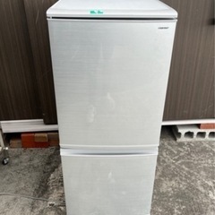 近隣配達無料　シャープ 冷蔵庫 SJ-D14D-S 137L 