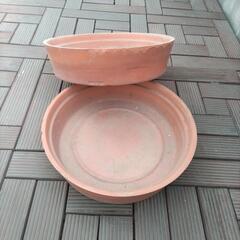 IKEA　素焼き？テラコッタ？　鉢受け