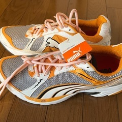 新品PUMA メンズスニーカー　27.5CMの画像
