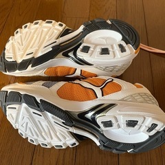 新品PUMA メンズスニーカー　27.5CMの画像
