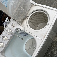 日立　二層式洗濯機の画像
