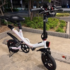 美品のフル電動自転車 ！！充電器付き！多数おまけ付き！配達可能の画像