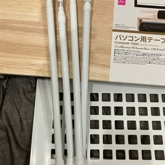 1210円相当　ダイソー PC棚 突っ張り棒棚セットの画像