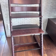 【お取引先決定】ストッケ　トリップトラップ　子ども用椅子