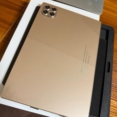 アンドロイド タブレット 新品 5月に購入の画像