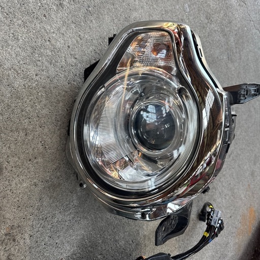 スズキハスラー(MR31S.41S)左HIDヘッドライトユニット MR31S.ヘッド