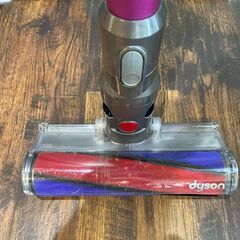 dyson V6 ダイソン スティッククリーナー 掃除機 付属品付きの画像