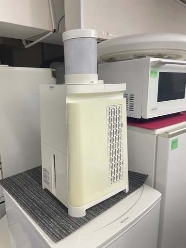 配送可能　保証付き　値下げた 2020年製どこでもエアコン ユアサプライムス  ホワイト YNMC-5B