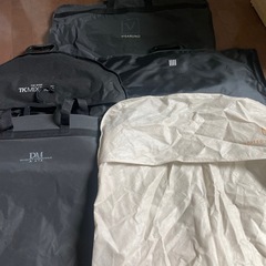 【中古】スーツカバー5つ