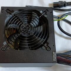 電源ユニット【GIGABYTE GZ-EMS65A-C1】100-240Vac 10A  650W の画像