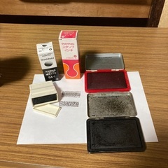 中古スタンプ台と補充ィンク、領収証などの画像