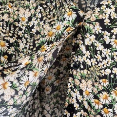 花柄ブラウスの画像