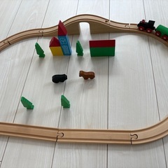 木製汽車のおもちゃ