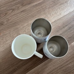 取引中　あげます　コップ３つの画像