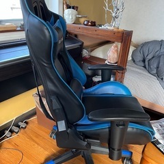 ゲーミングチェア AKRacing チェアの画像