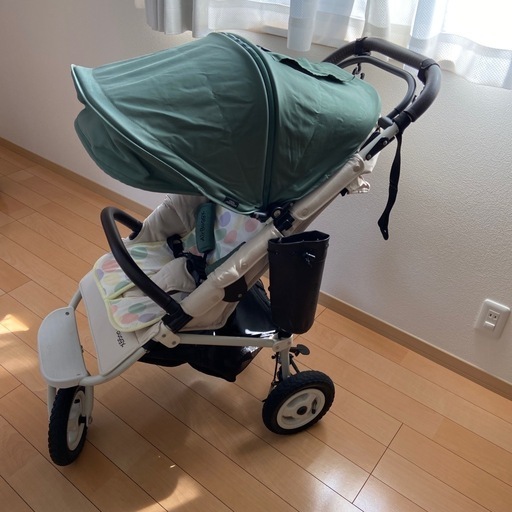 エアバギー　ココプレミア　カーキ