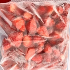 沖縄県産冷凍イチゴ！1kg税込1500円 　　