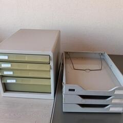 書類収納の画像