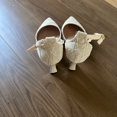 お買得★超美品★ストラップパンプスの画像