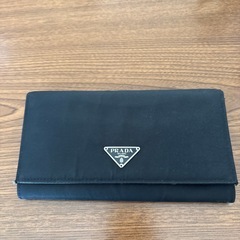 PRADA長財布