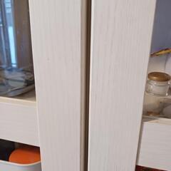 白い木製棚　食器棚　リビングボード　本棚　ナチュラルの画像