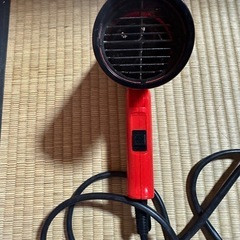 コイズミ　赤いドライヤーの画像