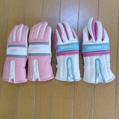 キッズ子供スキースノボー用手袋2足セット　1度使用してサイズダウ...