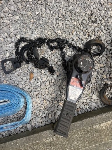 トラック用ロープとリフトロック