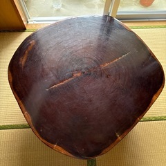 一枚板のテーブル🪵