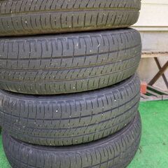 軽自動車用夏タイヤとホイールの画像