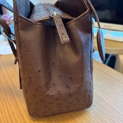 オーストリッチ　鞄　ブラウンの画像