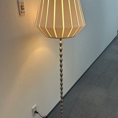 IKEA EKARP フロアランプベース　シェード付　スタンドラ...