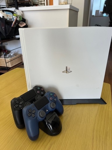 ps4 pro コントローラー2体付き
