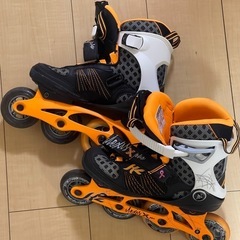 ローラーブレード　インラインスケート